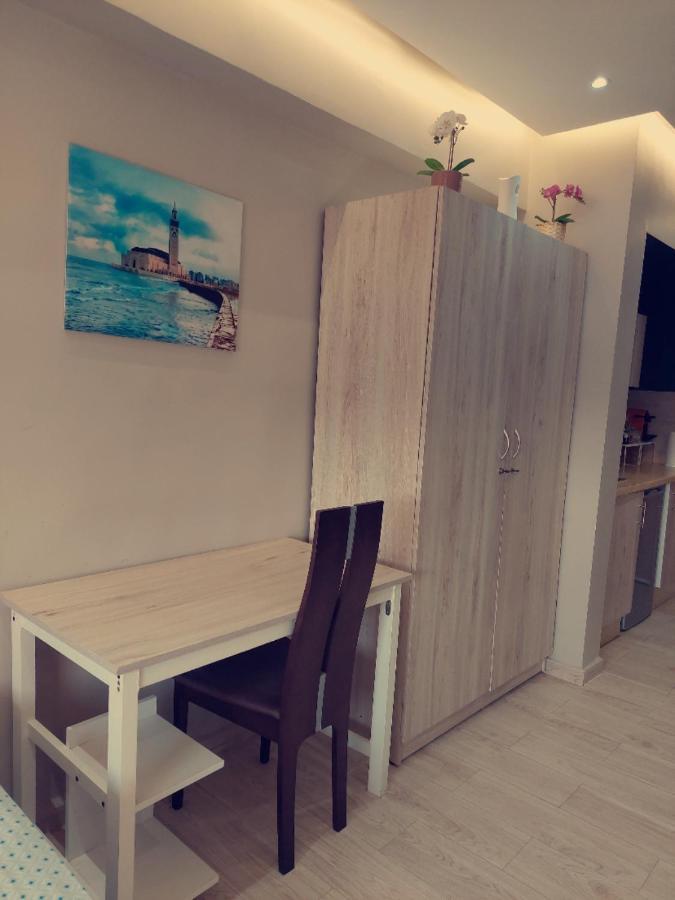 Studio De Luxe وجدة المظهر الخارجي الصورة